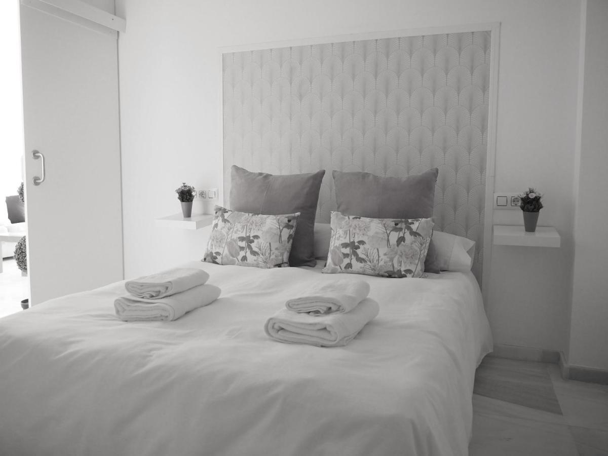 Jimios Alcazar Catedral Apartment Seville Ngoại thất bức ảnh