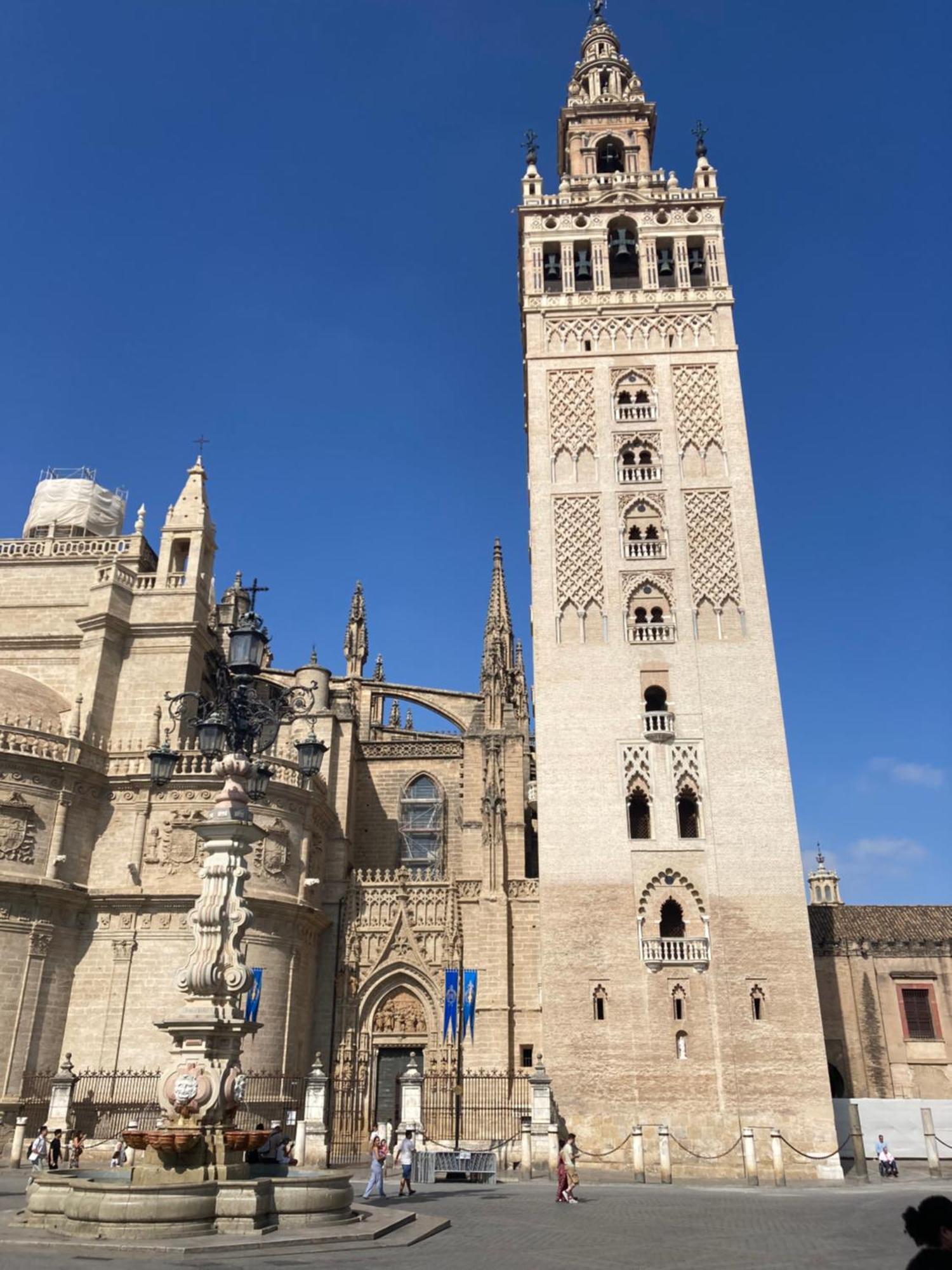 Jimios Alcazar Catedral Apartment Seville Ngoại thất bức ảnh