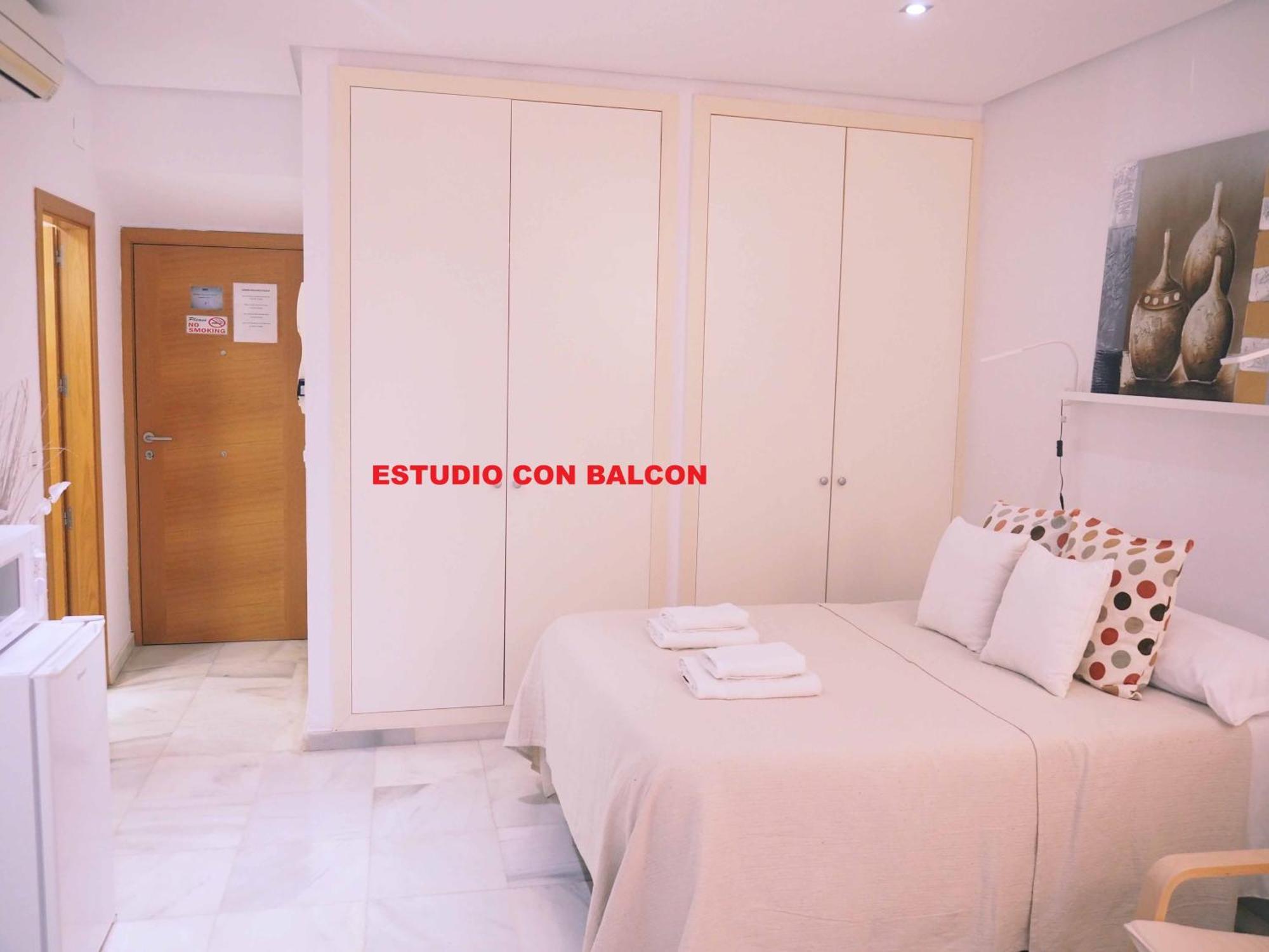 Jimios Alcazar Catedral Apartment Seville Ngoại thất bức ảnh